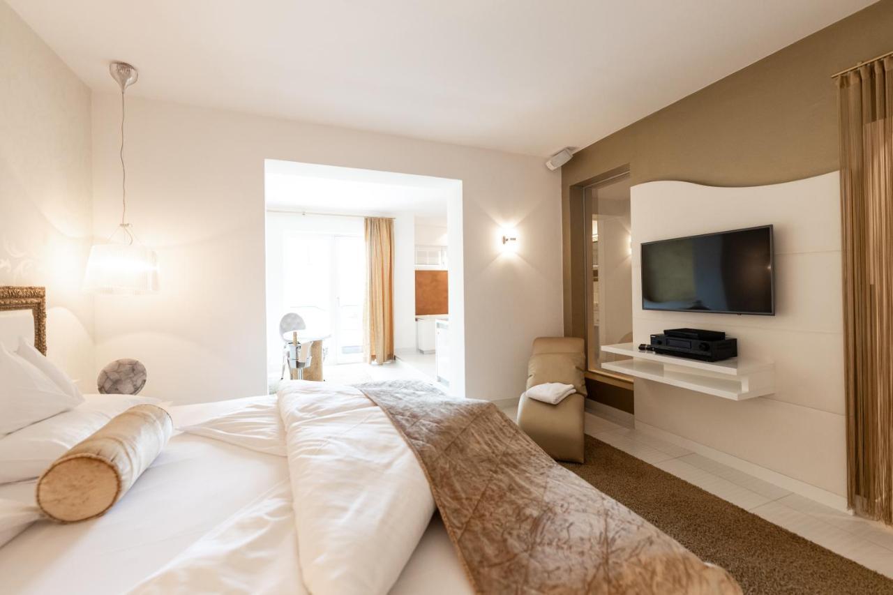 Maiers Kuschelhotel Loipersdorf Deluxe - Adults Only Loipersdorf bei Fuerstenfeld Luaran gambar