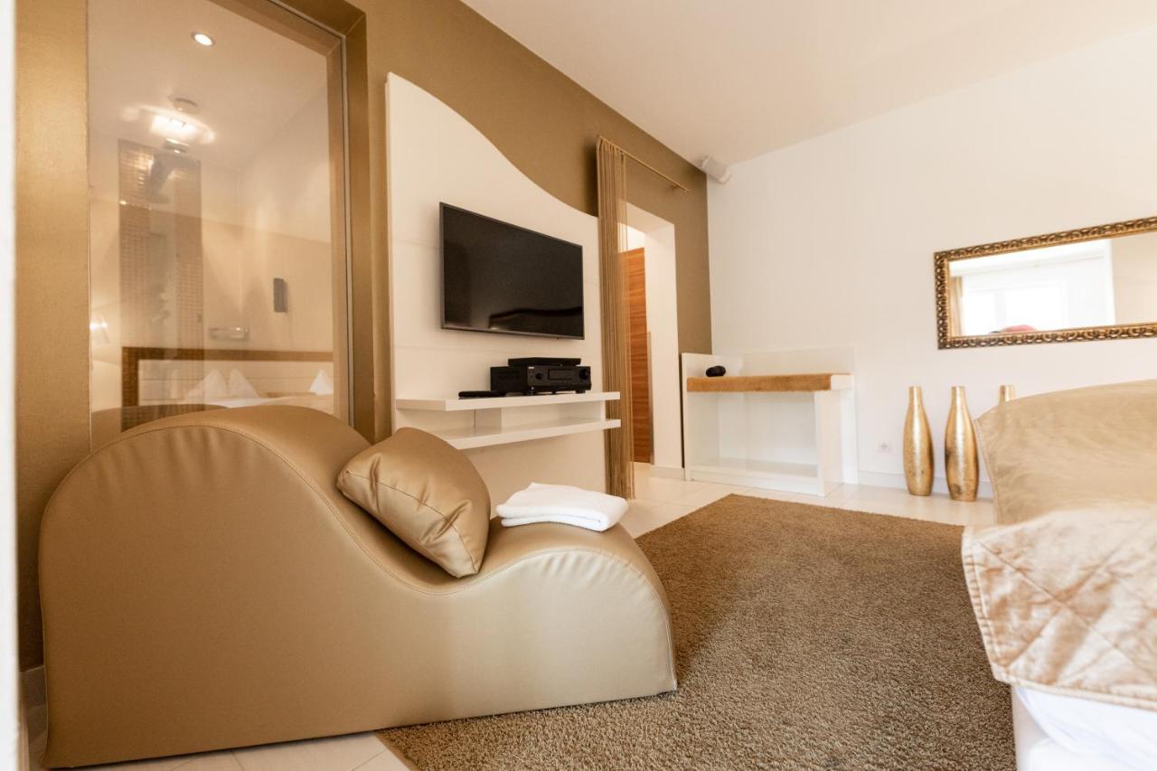 Maiers Kuschelhotel Loipersdorf Deluxe - Adults Only Loipersdorf bei Fuerstenfeld Luaran gambar