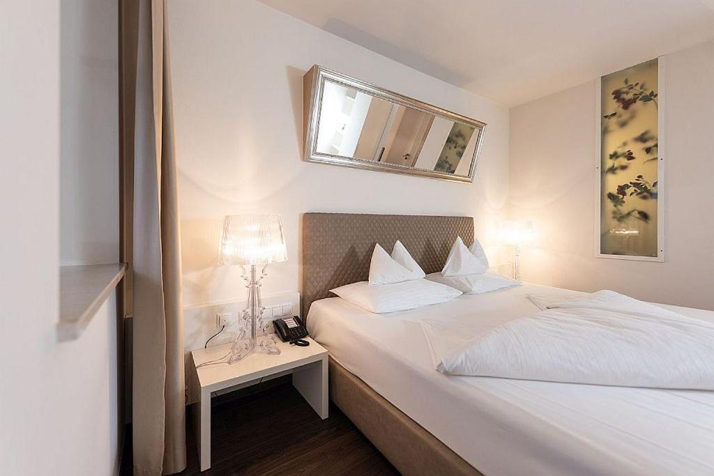 Maiers Kuschelhotel Loipersdorf Deluxe - Adults Only Loipersdorf bei Fuerstenfeld Bilik gambar