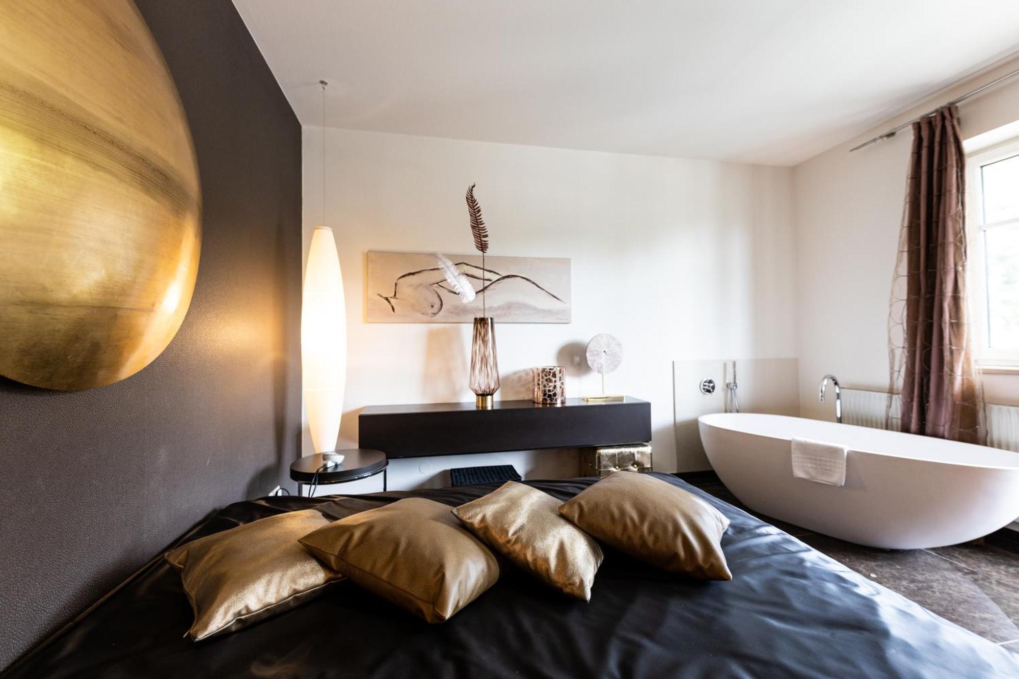 Maiers Kuschelhotel Loipersdorf Deluxe - Adults Only Loipersdorf bei Fuerstenfeld Luaran gambar