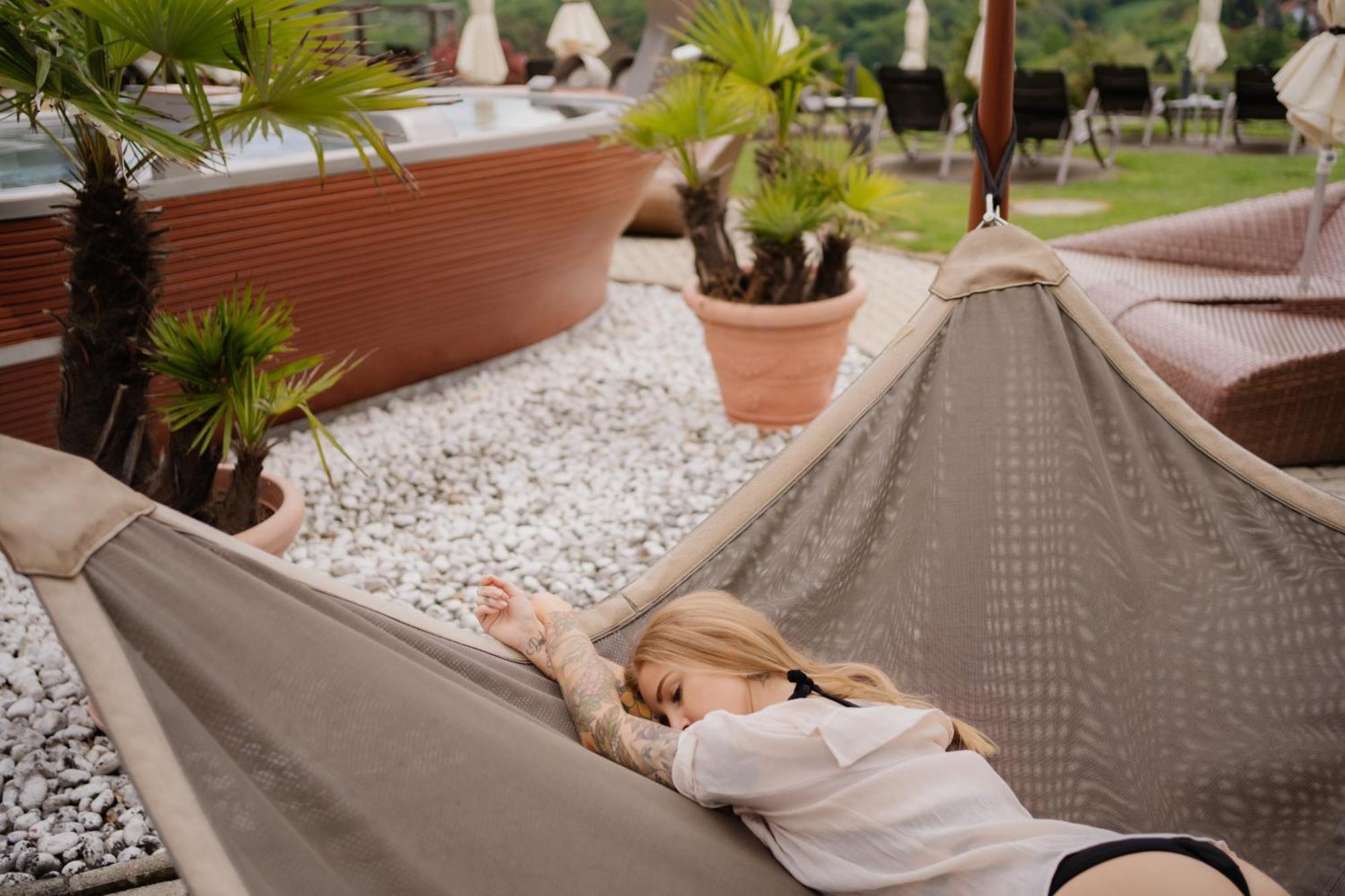 Maiers Kuschelhotel Loipersdorf Deluxe - Adults Only Loipersdorf bei Fuerstenfeld Luaran gambar